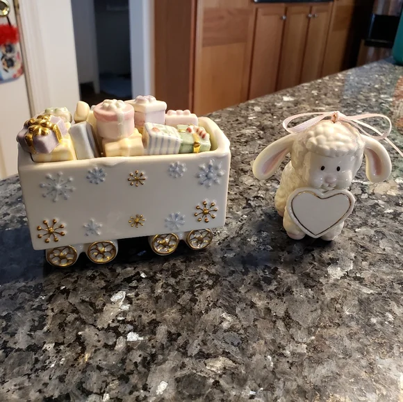 Lennox baby lamb oniment &LENOX Holiday Fraditions - Picture 7 of 16